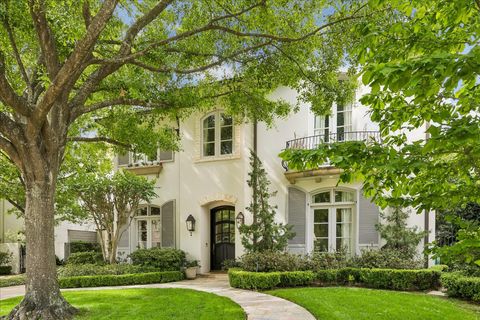 Photo of 2414 Stanmore Drive, Houston, TX 77019 (MLS # 33343701)