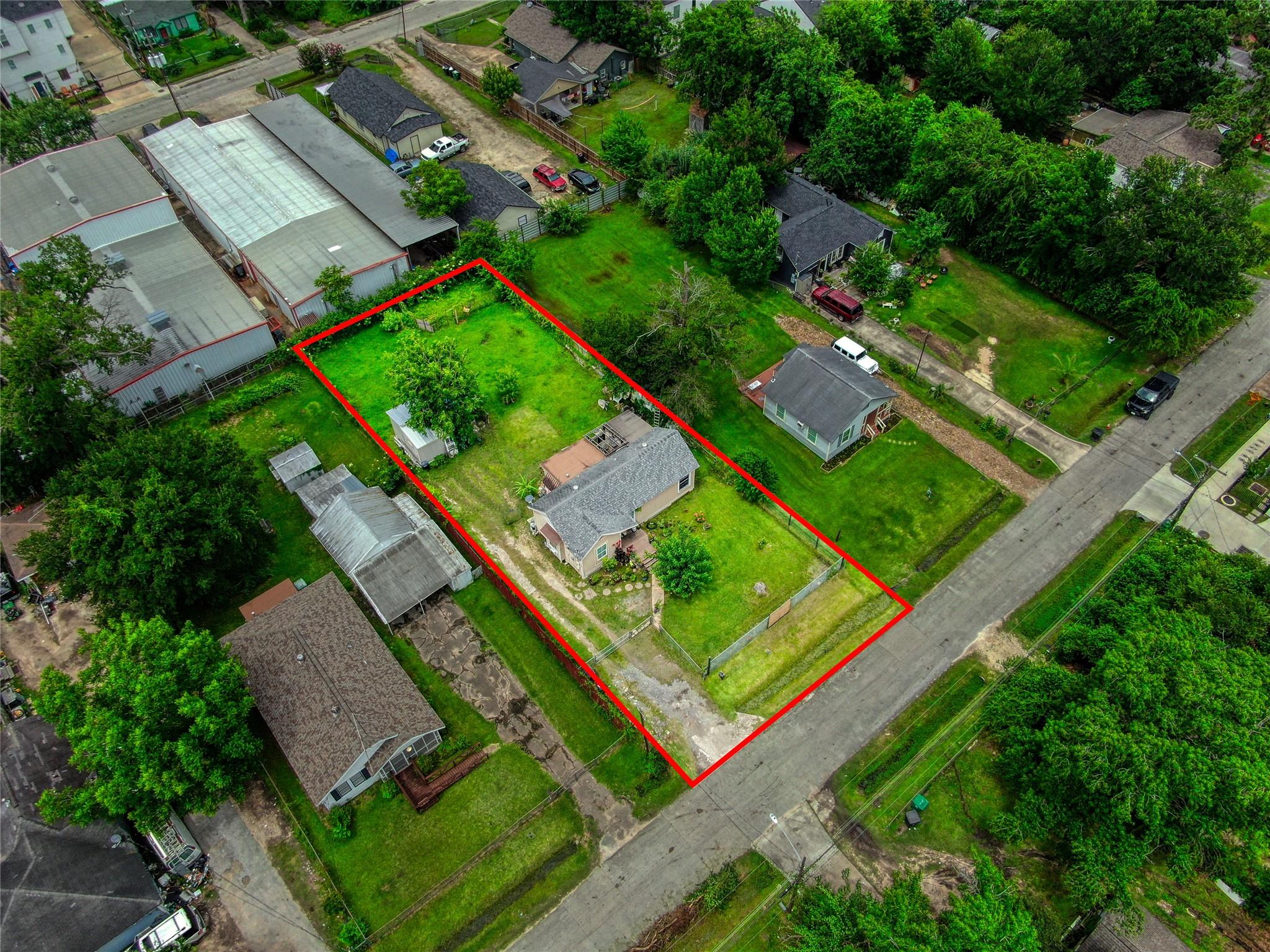 906 Woodcrest Drive
