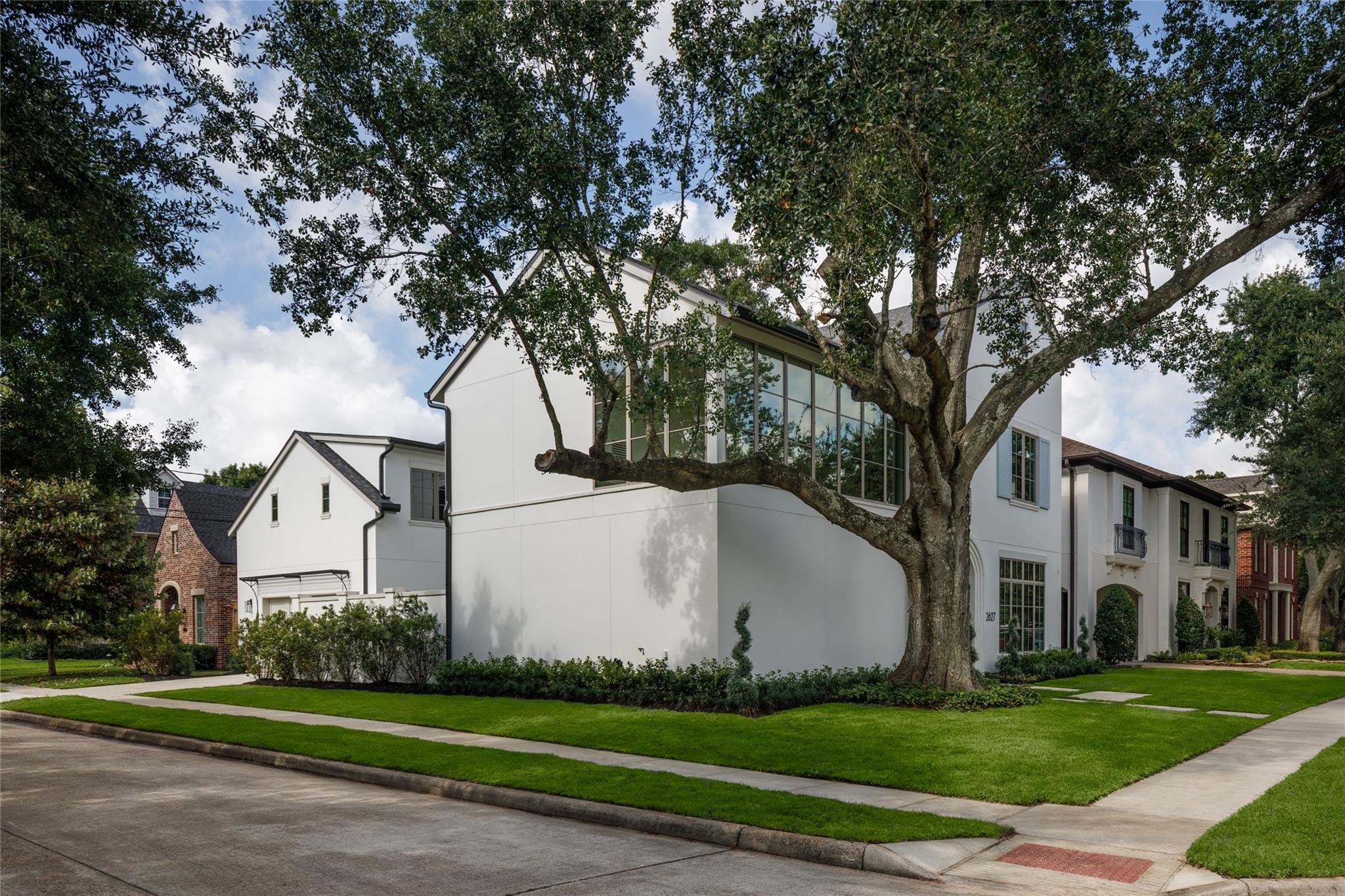 2627 Tangley Road