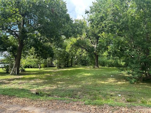 Photo of 1907 Hill Street, Baytown, TX 77520 (MLS # 58405522)