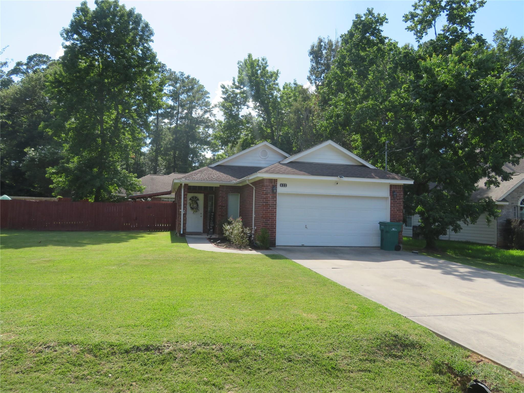 422 E Hunting Tower Run