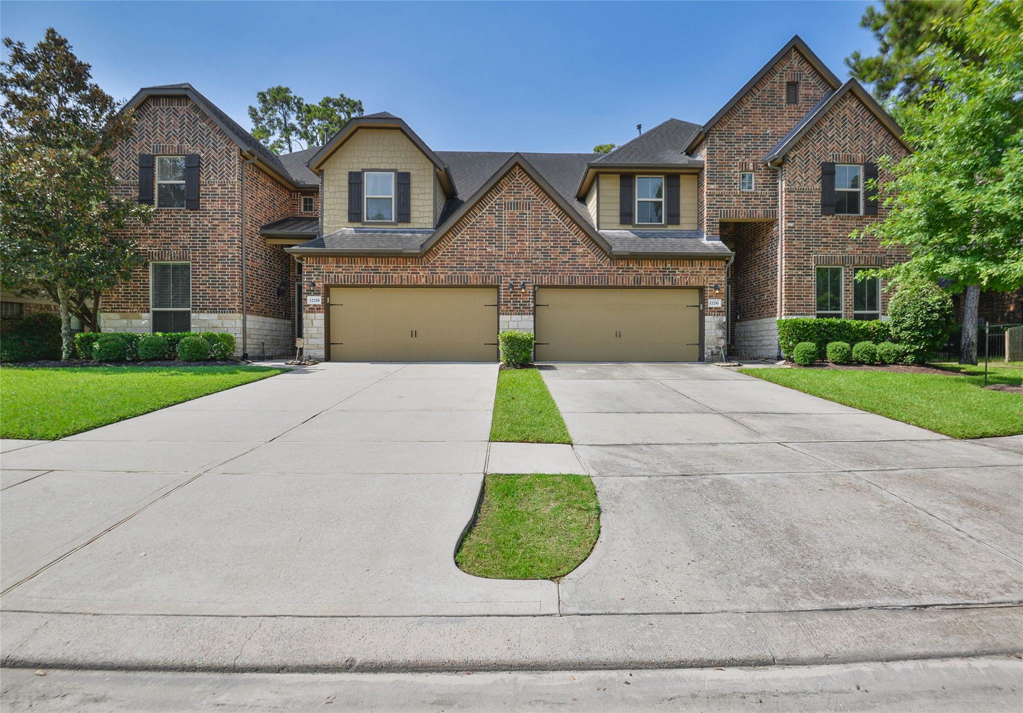 12218 Valley Lodge Parkway