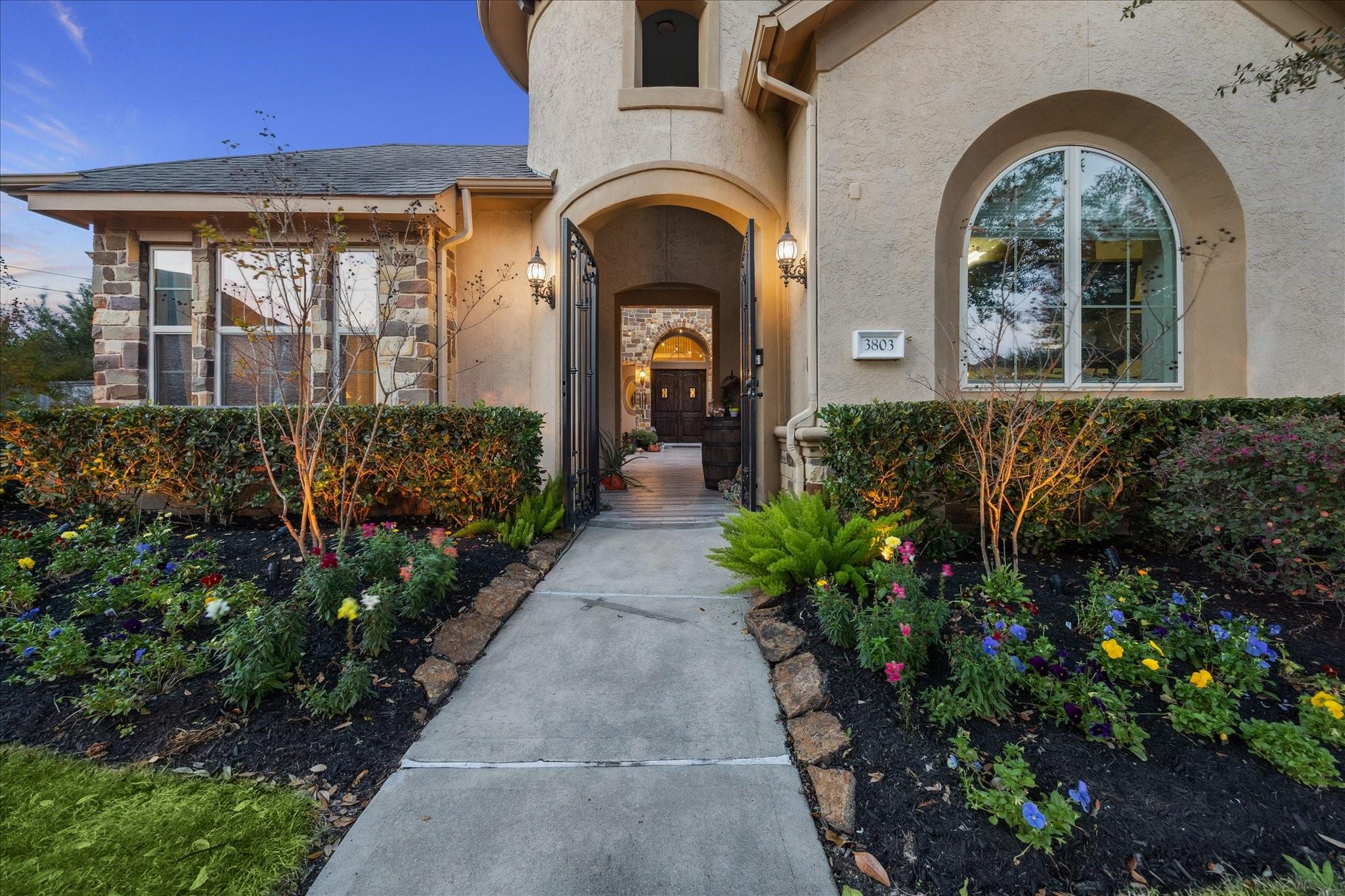 3803 Emery Heights Lane