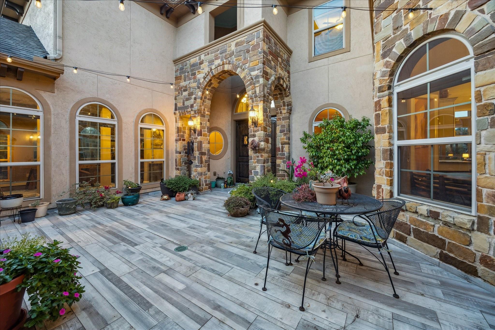 3803 Emery Heights Lane