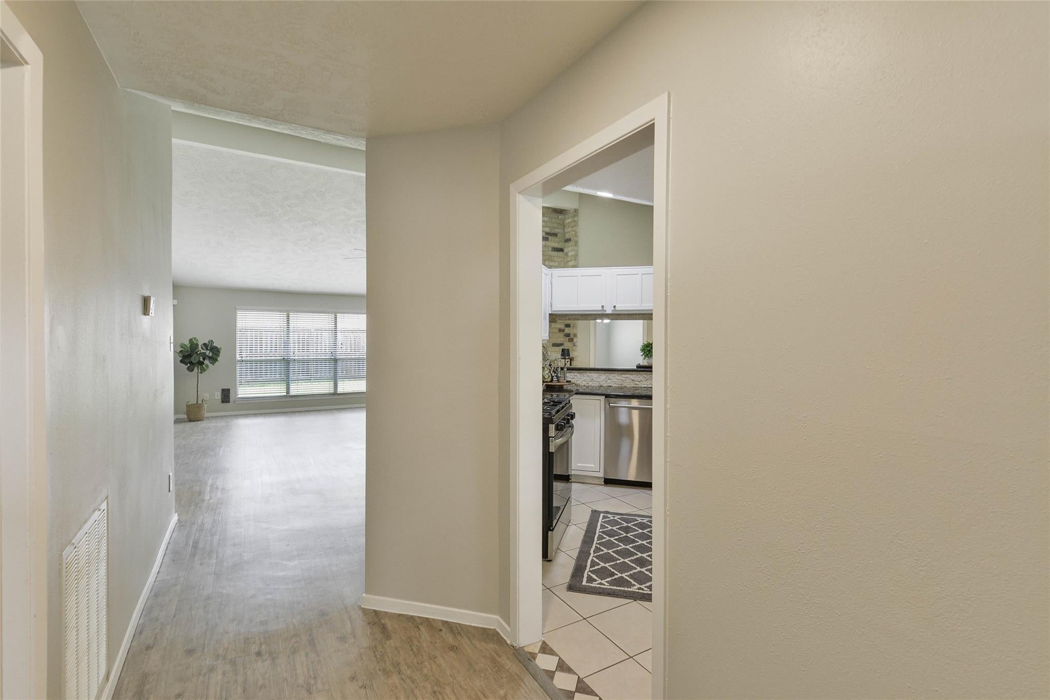 7211 Fuchsia Lane