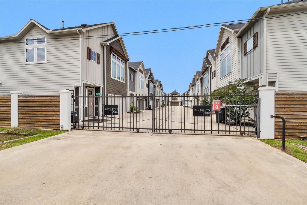 Photo of 7707 Nasser Lane, Houston, TX 77055 (MLS # 38936738)