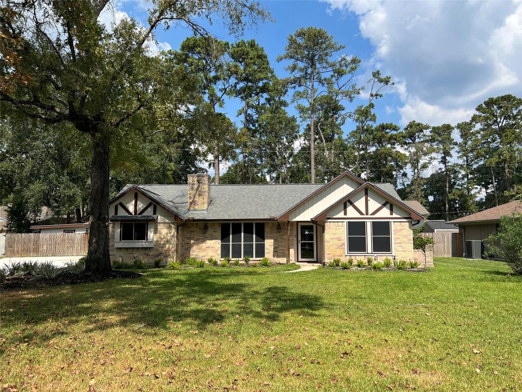 Photo of 903 Fairway Farms Lane Ln, Kingwood, TX 77339 (MLS # 12273944)