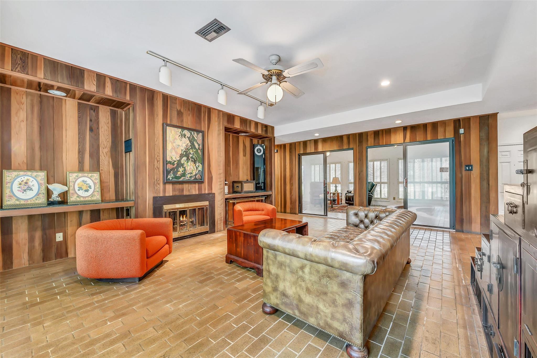 1102 Cowards Creek Drive