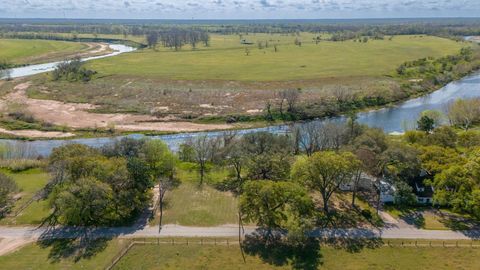 Vacant Land For Sale - 160 Burford Street<br/> Columbus, TX 78934