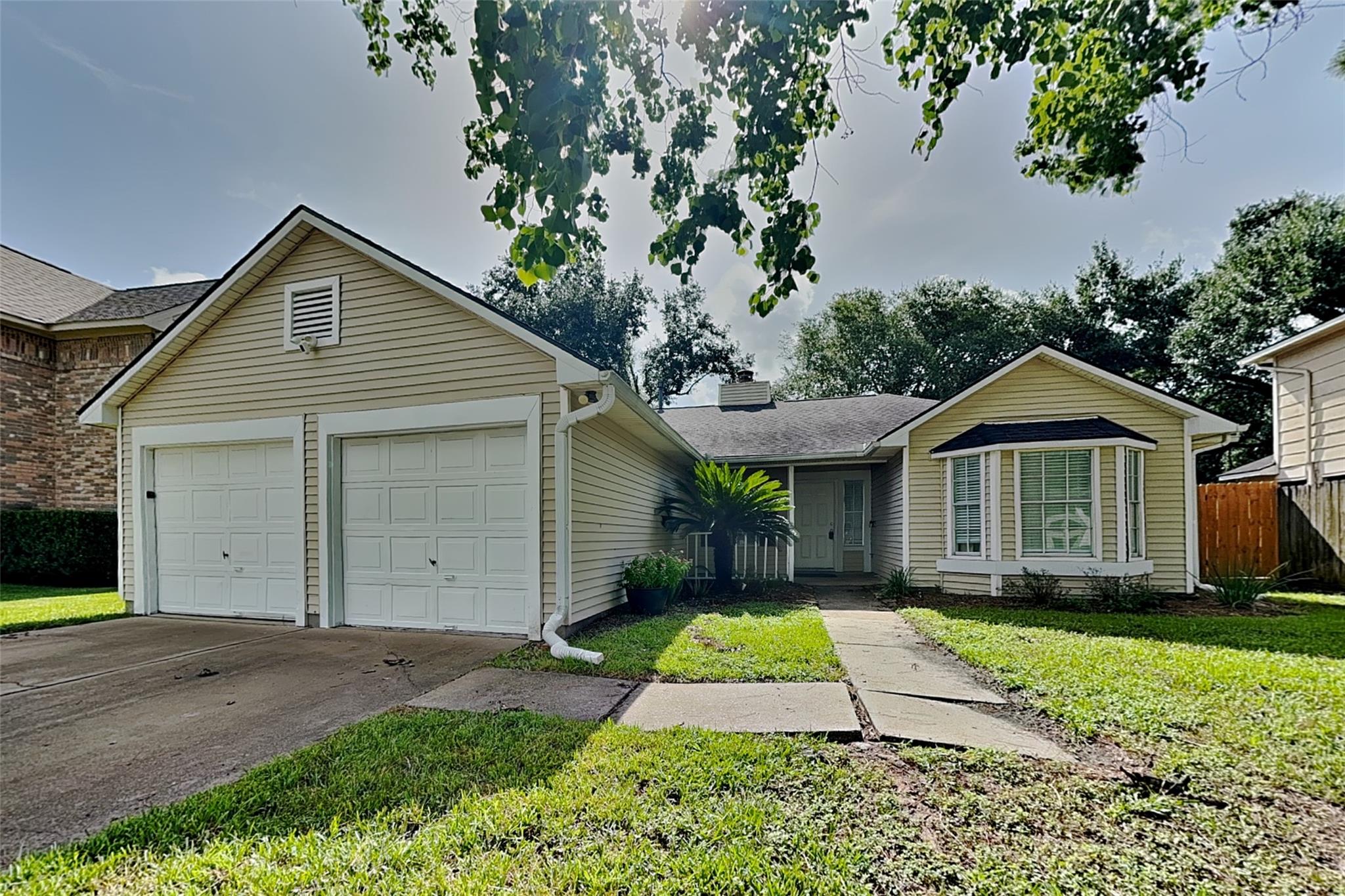 Photo 1 of 18 — 8614 Lake Crystal Drive, Houston, TX 77095