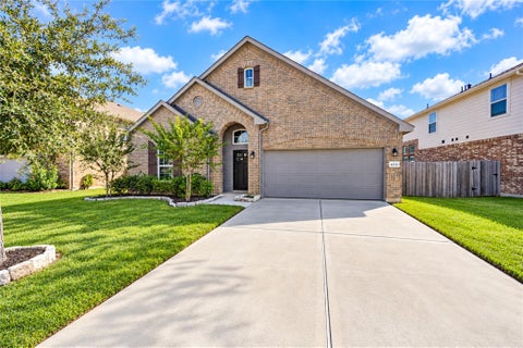 Photo of 4430 Painted Bunting Lane, Baytown, TX 77521 (MLS # 79231427)