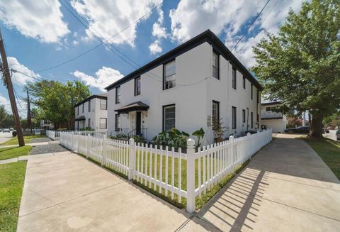 Photo of 1849 W Main Street #15, Houston, TX 77098 (MLS # 70116432)