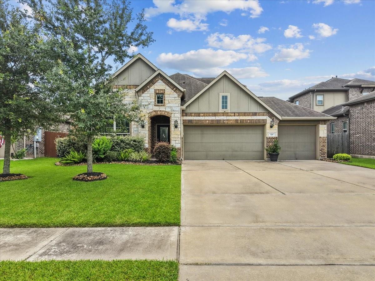 328 Woodway Drive