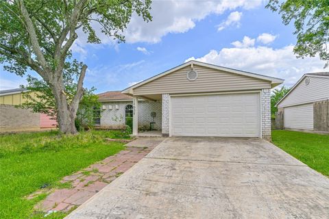 Photo of 14634 Dartwood Drive, Houston, TX 77049 (MLS # 69562129) Photo of 14634 Dartwood Drive, Houston, TX 77049 (MLS # 69562129)