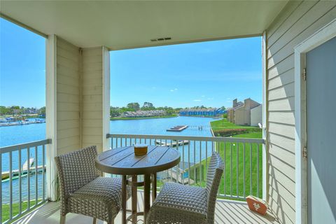 Condo For Sale - 12800 Melville Drive #202B<br/> Montgomery, TX 77356