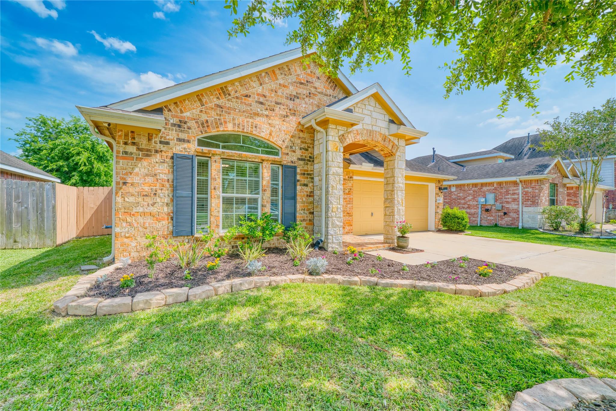 1211 Quarterhorse Drive