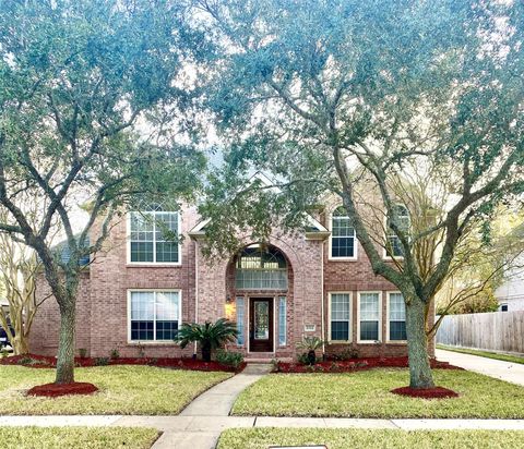 Photo of 2111 Parkview Lane, Missouri City, TX 77459 (MLS # 35641658)