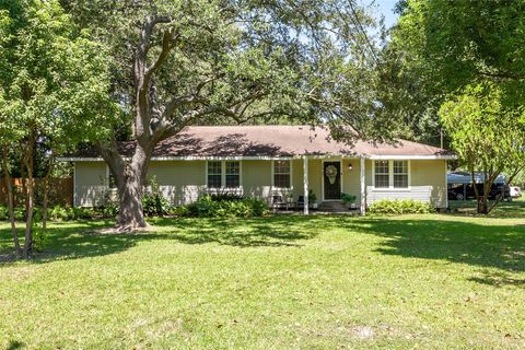 Photo of 2567 65th Street, Port Arthur, TX 77640 (MLS # 50753509)
