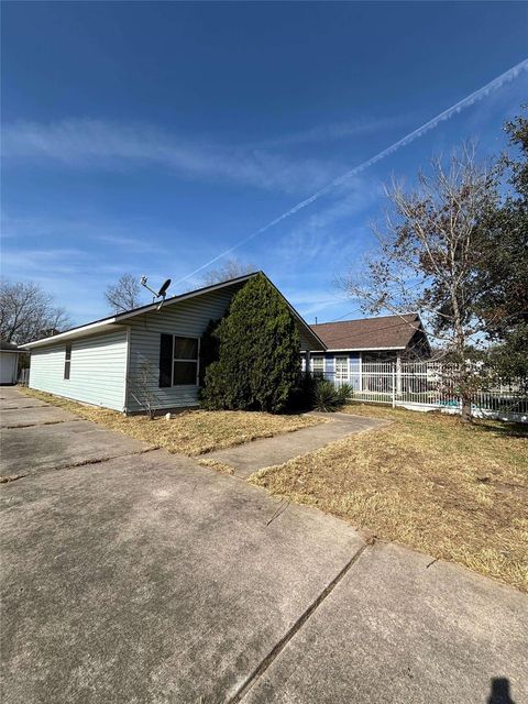 Tiny photo for 5903 Haight Street, Houston, TX 77028 (MLS # 86023380)