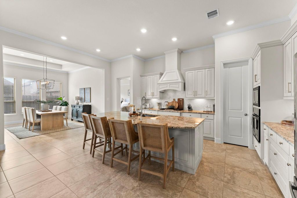 Photo of 3326 Dovetail Hollow Lane, Houston, TX 77365 (MLS # 33094025)