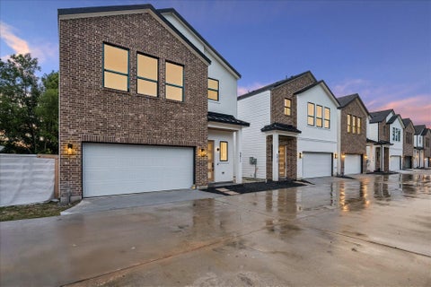 Photo of 5819 Outer Banks Street St, Houston, TX 77091 (MLS # 49809924)
