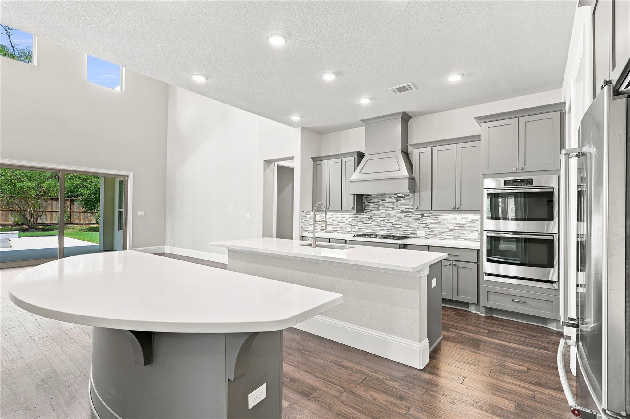 35 Gracenote Place