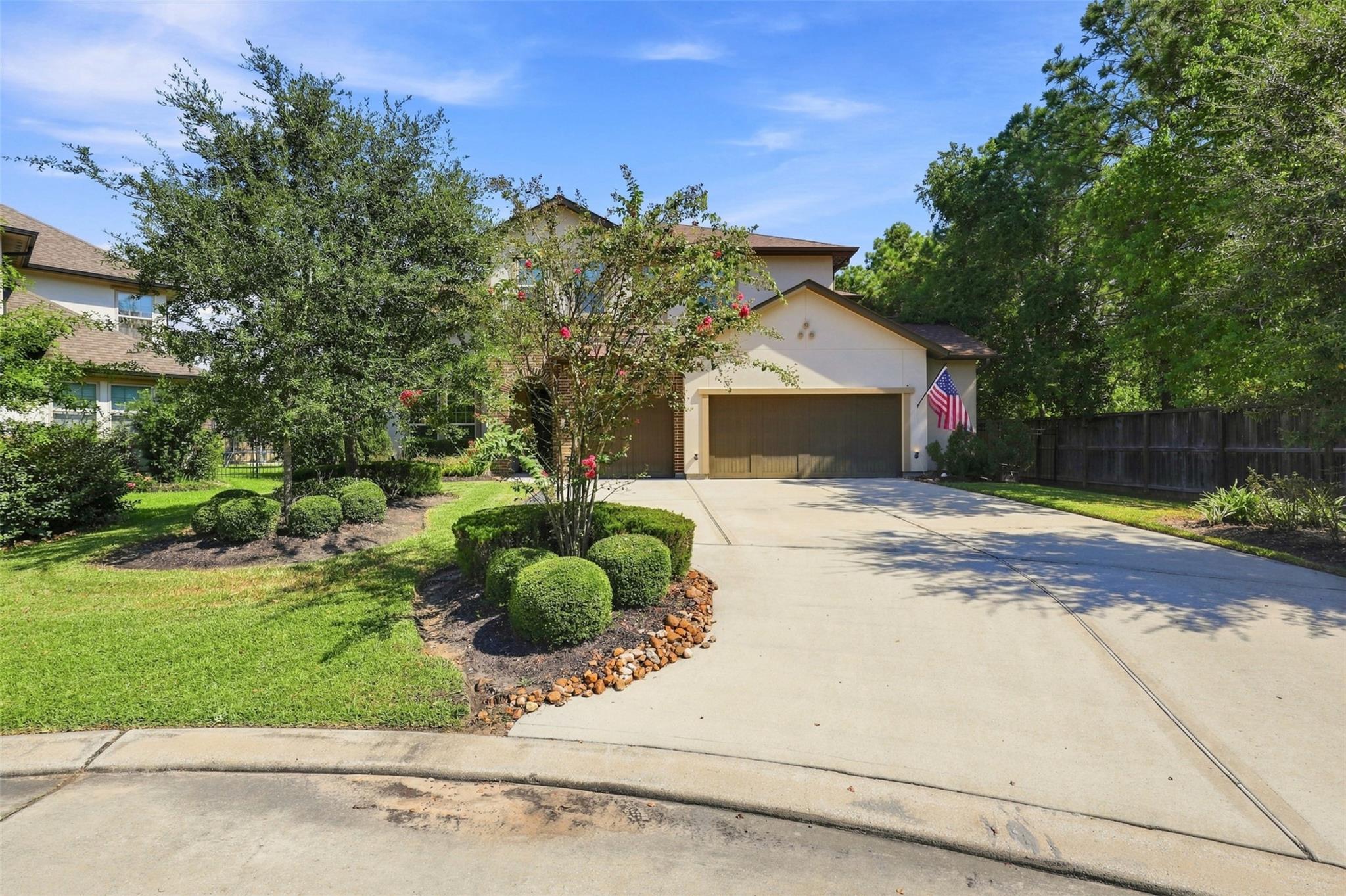 35 Gracenote Place