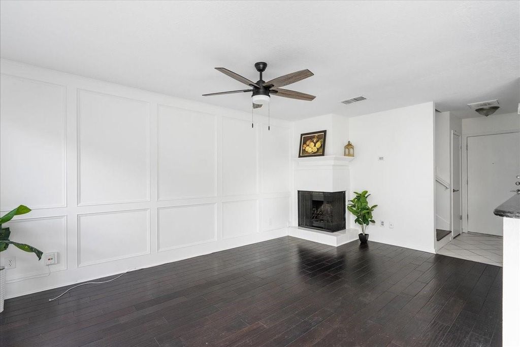 Photo of 2379 Briarwest Blvd Blvd #32, Houston, TX 77077 (MLS # 98151197)