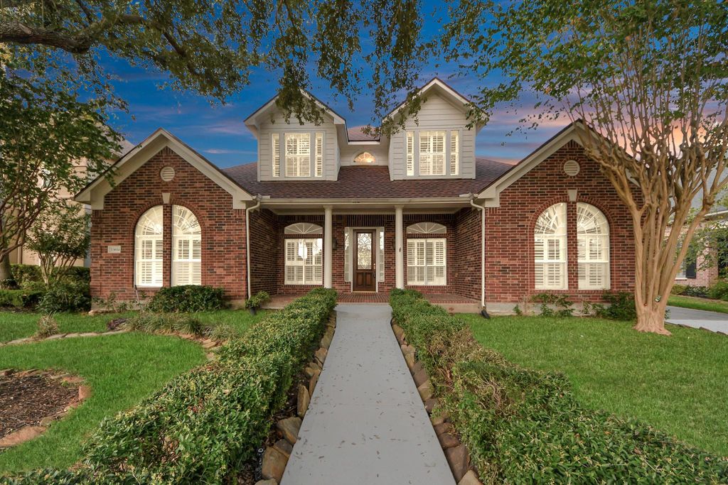 Photo of 13614 Ashley Run, Houston, TX 77077 (MLS # 18421888)