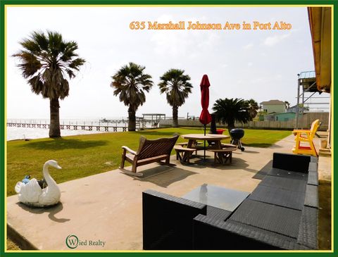 Photo of 635 Marshall Johnson Avenue S, Port Lavaca, TX 77979 (MLS # 2233282)