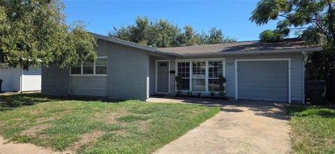 Homes For Rent - 7117 Poplar Drive<br/> Galveston, TX 77551