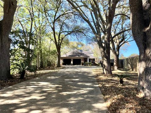 Homes For Sale - 7950 Collier Road<br/> Jefferson County, Beaumont, TX 77706