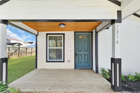 Photo of 7814 Avenue F, Houston, TX 77012 (MLS # 36158151)