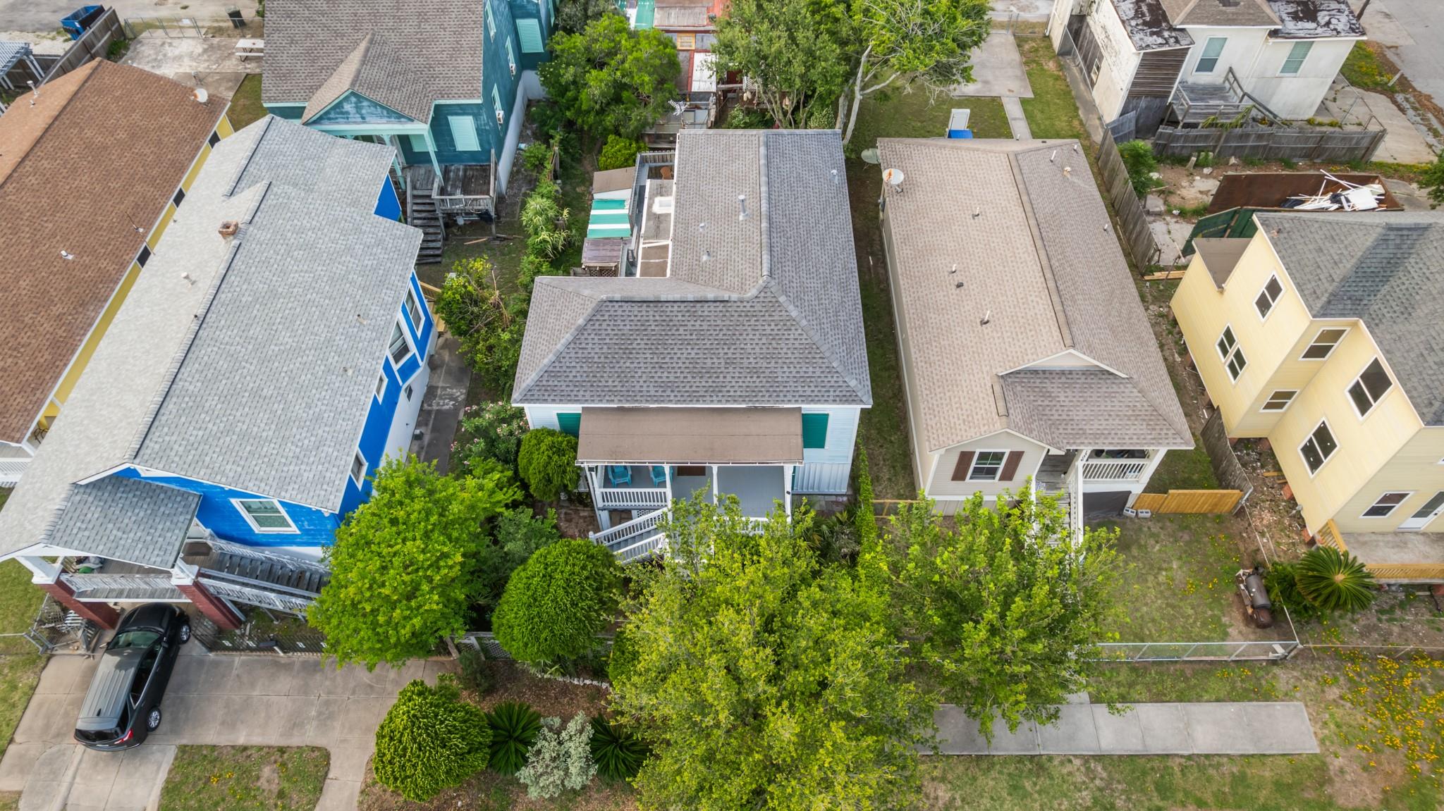 1312 Avenue L