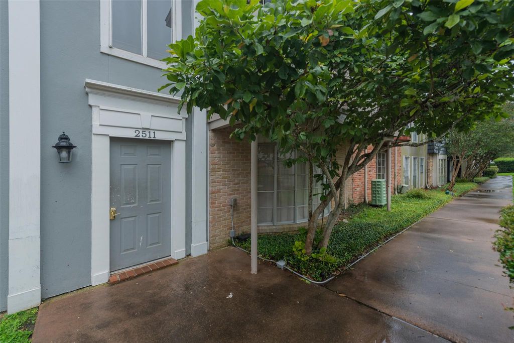 Photo of 2511 Marilee Lane #1, Houston, TX 77057 (MLS # 80969855)