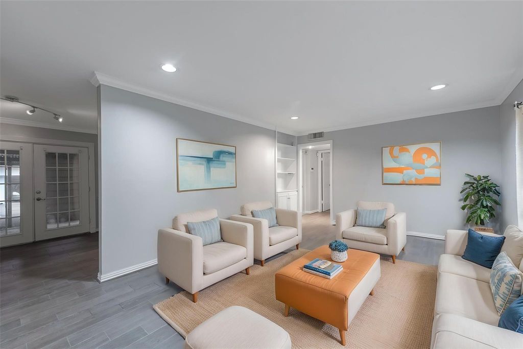 Photo of 2511 Marilee Lane #1, Houston, TX 77057 (MLS # 80969855)