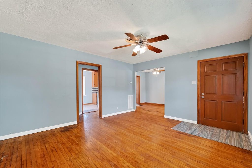 Photo of 1112 Eva Avenue, Pasadena, TX 77502 (MLS # 13604581)