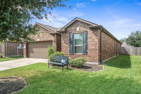 Photo of 1118 Upton Court, Conroe, TX 77304 (MLS # 17461918)