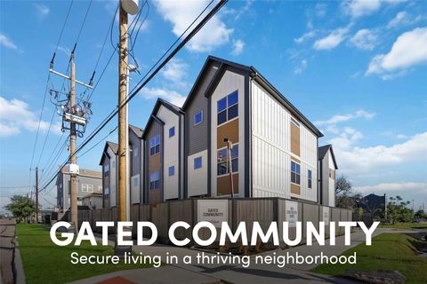 Photo of 2530 Live Oak Street, Houston, TX 77004 (MLS # 93939324)