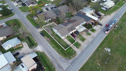 12703 W Hardy Road Houston TX 77037