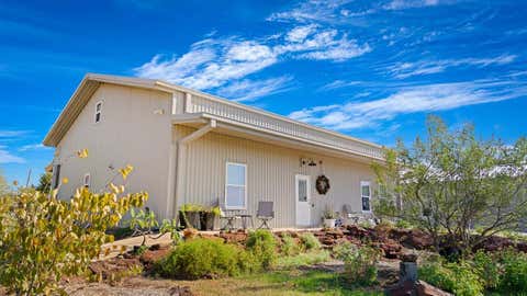 Photo of 5 Providence Road RD, Calvert, TX 77837 (MLS # 92023667)