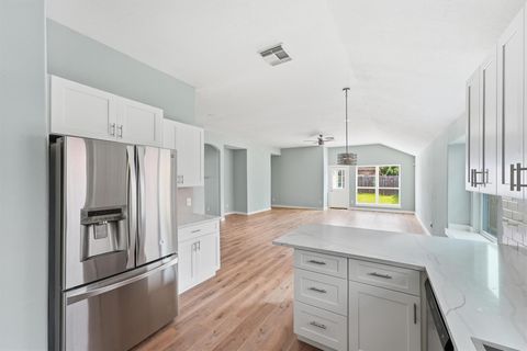Tiny photo for 25414 Barmby Drive, Tomball, TX 77375 (MLS # 9792126)