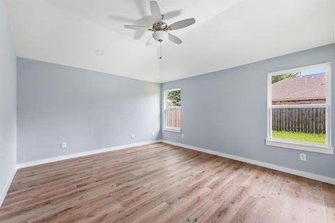 Tiny photo for 25414 Barmby Drive, Tomball, TX 77375 (MLS # 9792126)
