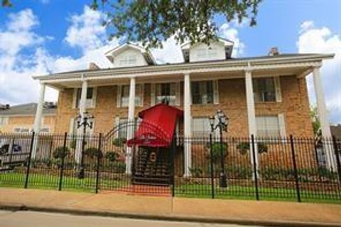 Photo of 2507 Montrose Boulevard #10, Houston, TX 77006 (MLS # 33948016)