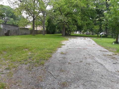 Photo of 0 Leaman Ave, Rosenberg, TX 77471 (MLS # 35243332)