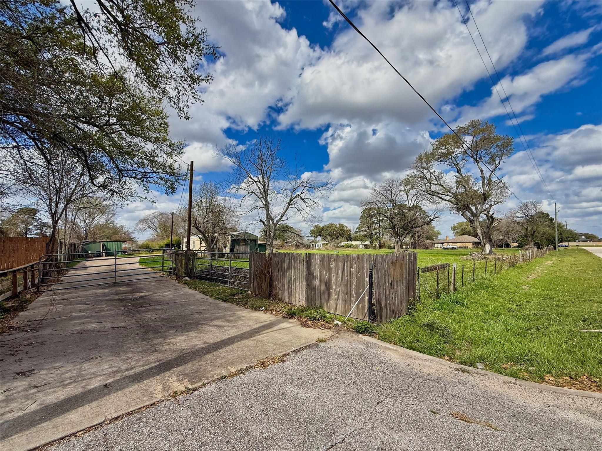 25118 Roesner Lane
