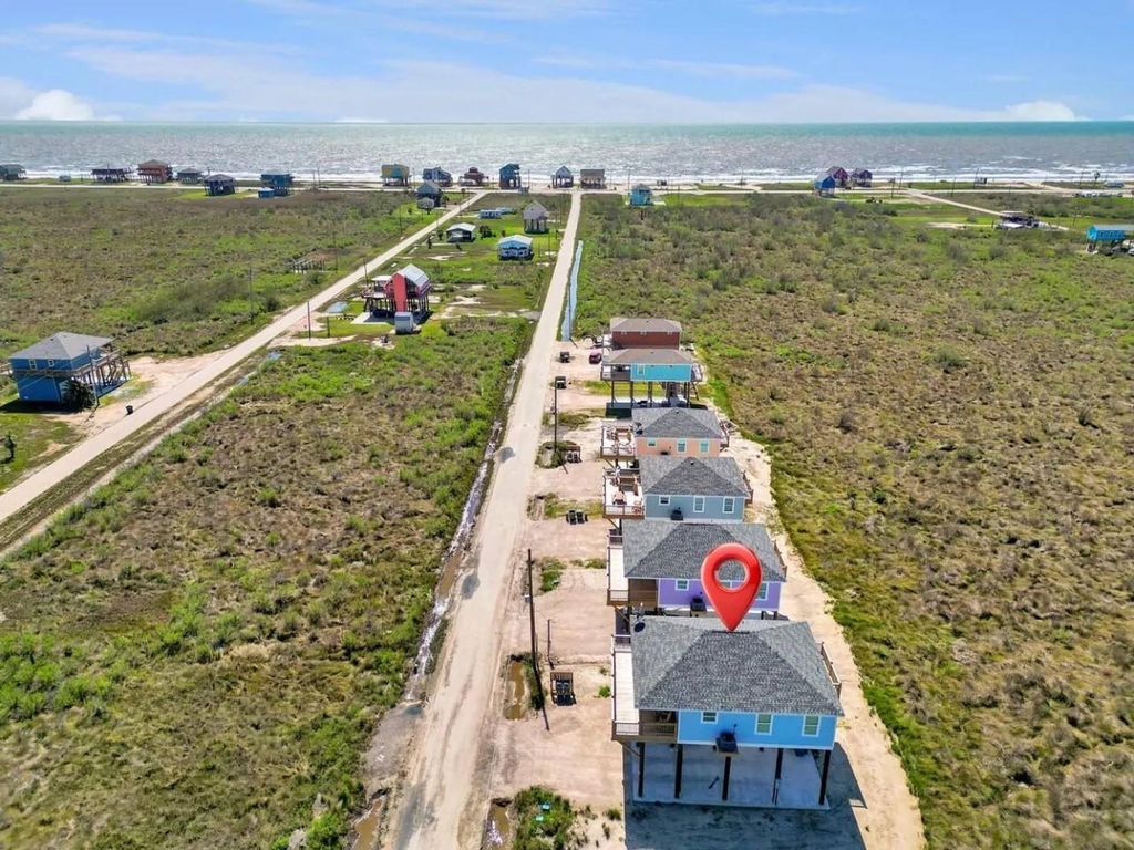 Photo of 1115 Waco Road, Gilchrist, TX 77617 (MLS # 80840932)