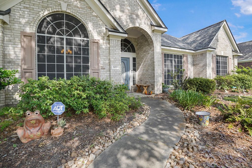 Photo of 19703 Clear Glen Drive, Humble, TX 77346 (MLS # 91354288)