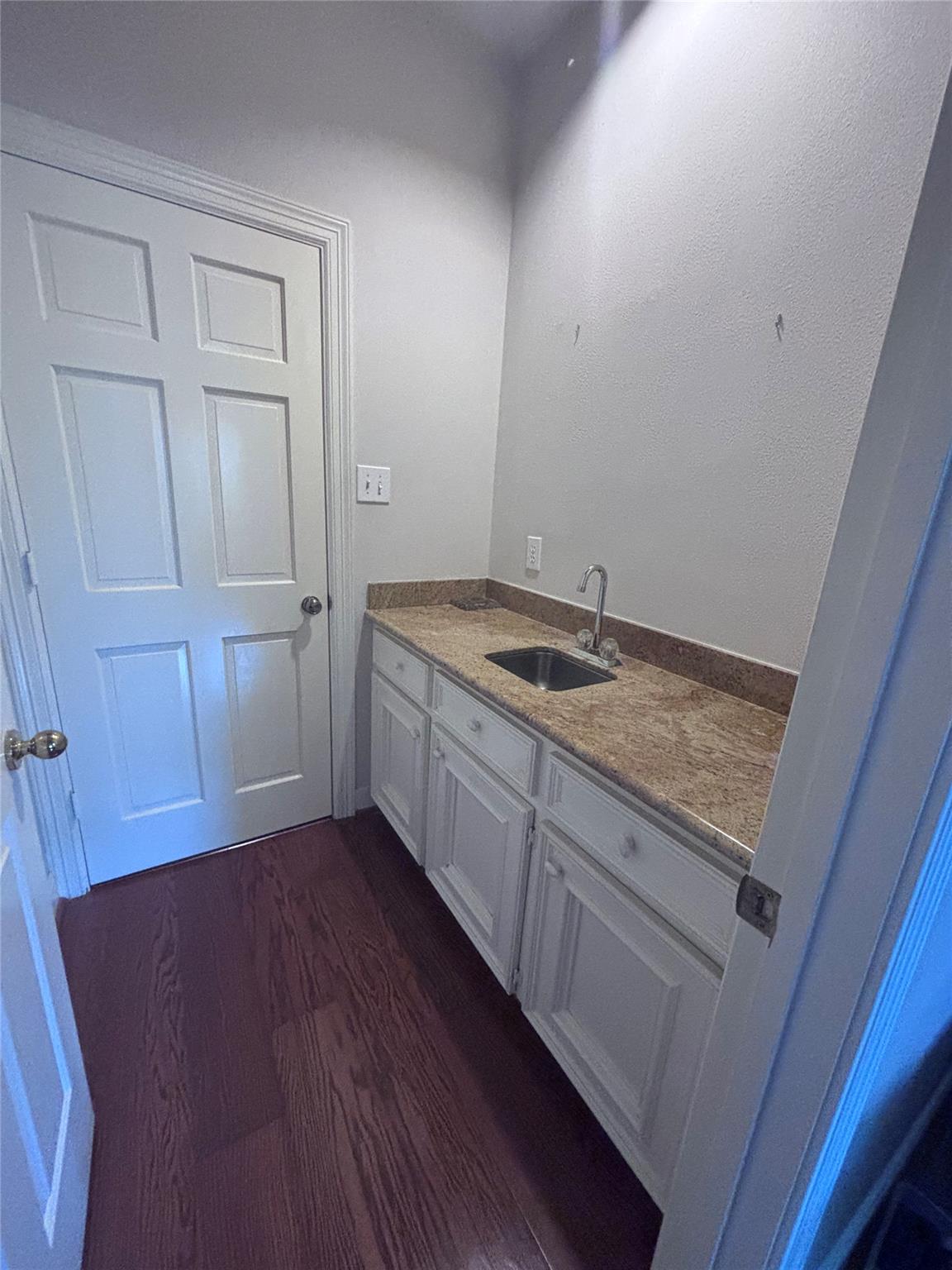 1634 Kelliwood Oaks Drive