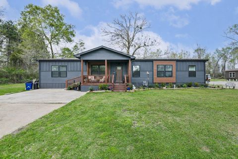 Photo of 17700 Fregia Road, Hull, TX 77564 (MLS # 74153551)